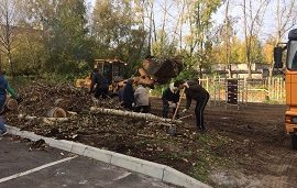 Уборка придомовой территории по адресу ул. Зюкайская, 4
